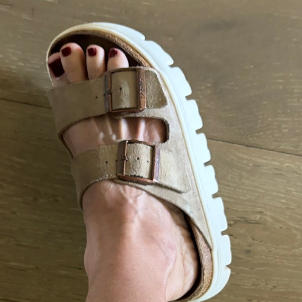 Papillio by Birkenstock Women's Double-Buckle Suede Platform Mules Tan/White - Picture 8 of 9